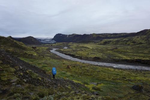 Hier der dritte Tag auf meiner ersten großen Islandreise in 2018. Nach der Überquerung des Fremri-Emstruá mit dem Gletscher Entujökull im Hintergrund.